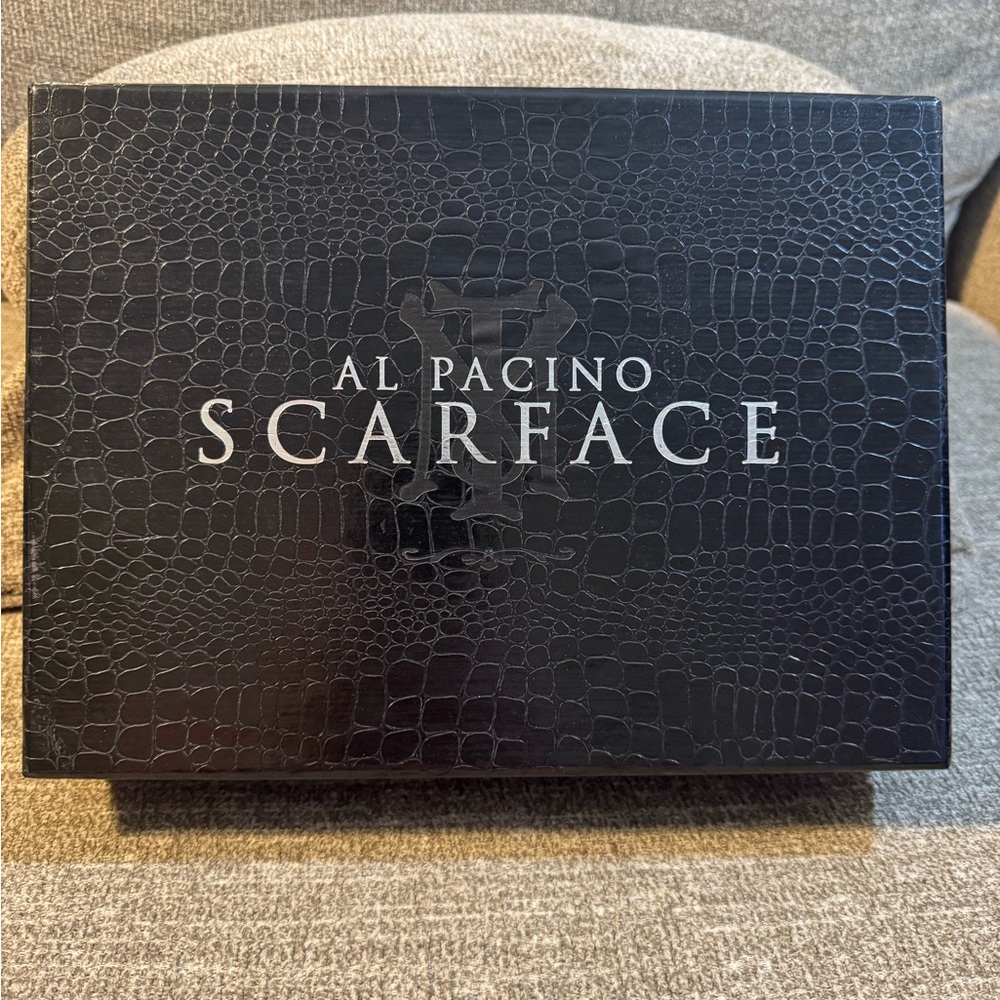 Al Pacino Scarface Two Disc Anniversary Collector Edition Box